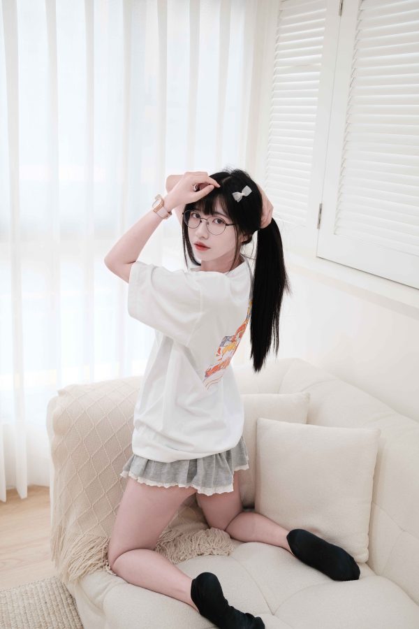 BONBON X 寅仙｜聯名 T 恤（ 雪戀白 ）｜預購：圖片 5