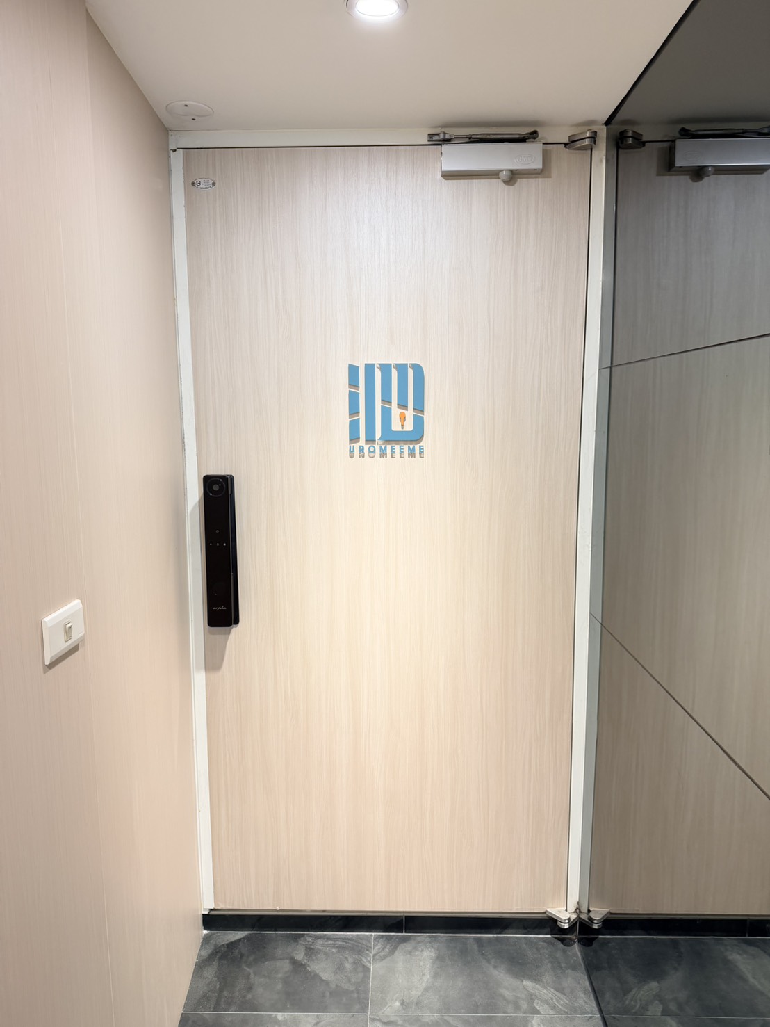 津久診所 VIP 門診專屬通道入口,提供最高隱私就醫體驗,台北匿名泌尿科看診
