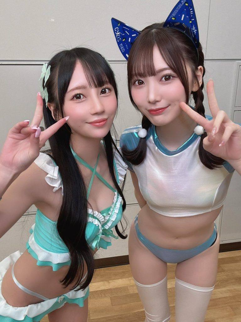 七澤米亞與石川澪寫真合照